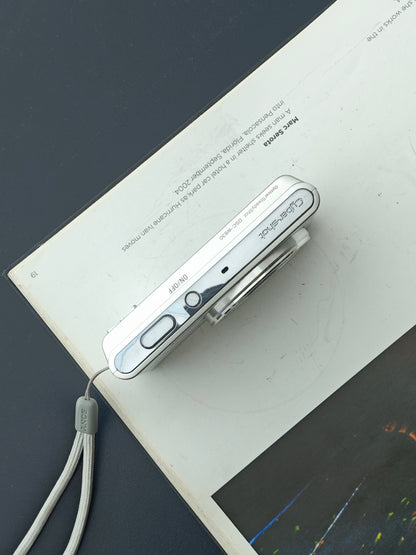 Used Sony Cyber-shot DSC-W830 Digital Camera [JPN only, No charger]