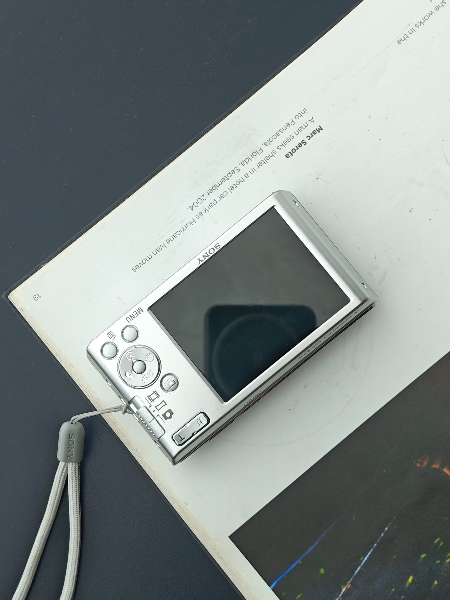 Used Sony Cyber-shot DSC-W830 Digital Camera [JPN only, No charger]