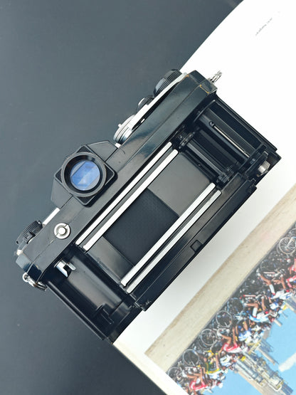 Nikon F black with Nikkor-S 50mm F1.4