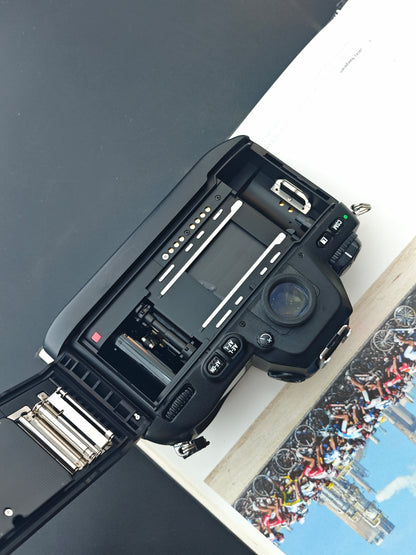 Nikon F100 body #2176259