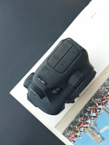 Used Canon EOS 6D body Digital Camera [No charger]