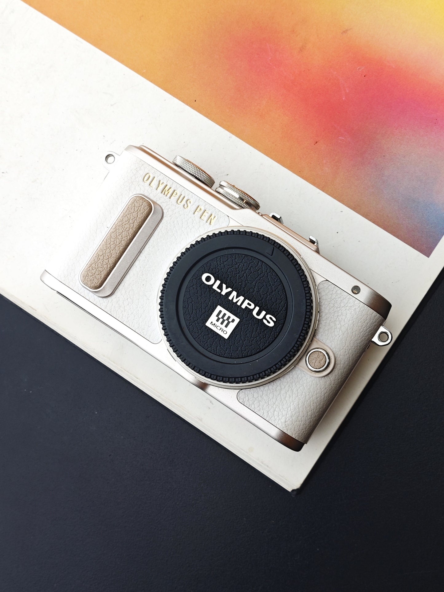 Used Olympus PEN E-PL8 body Digital Camera