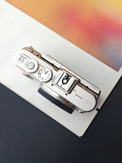 Used Olympus PEN E-PL8 body Digital Camera