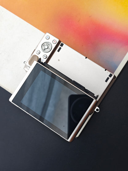 Used Olympus PEN E-PL8 body Digital Camera