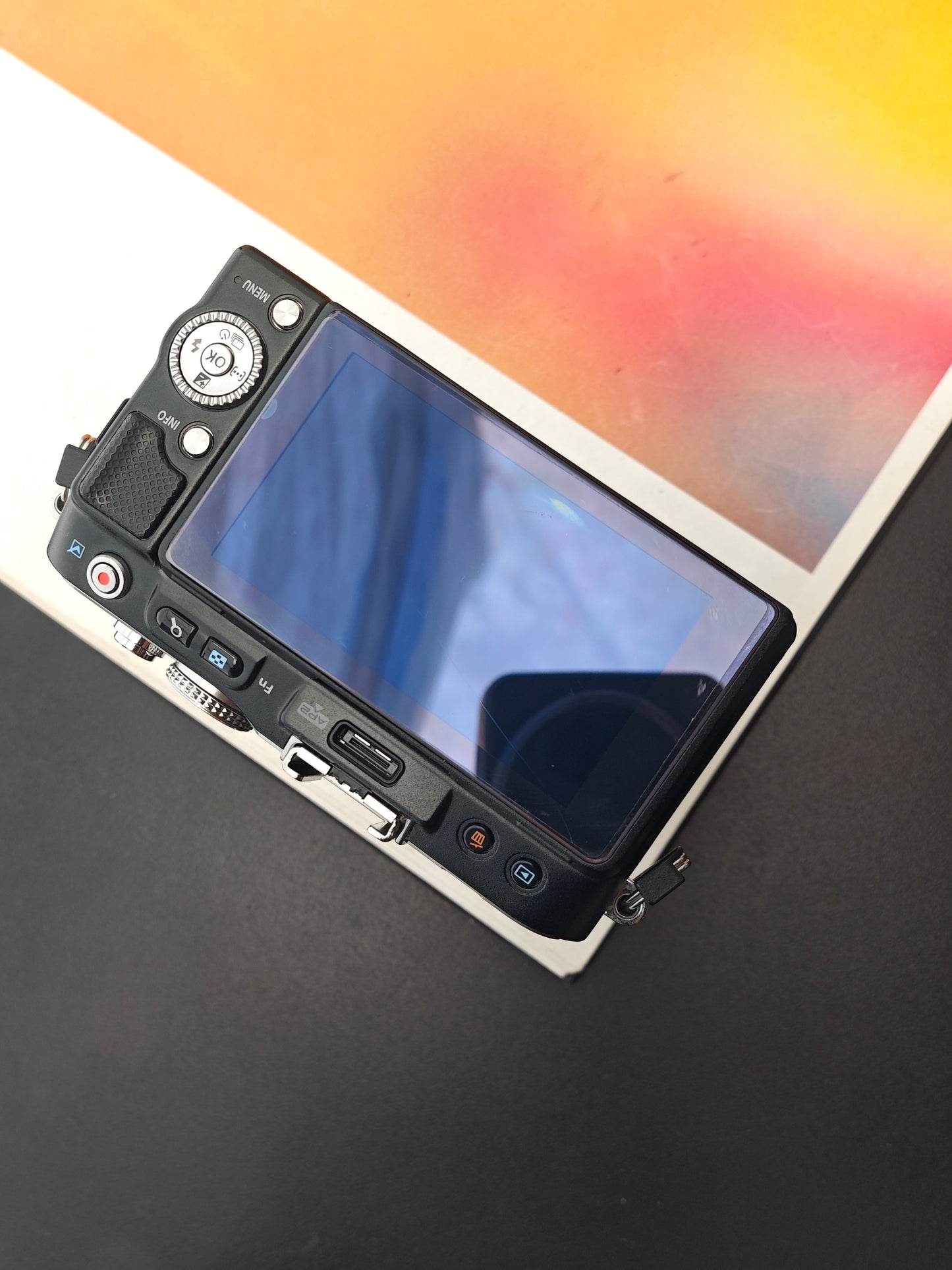 Used Olympus Pen Lite E-PL3 with 40-150mm F4-5.6 R ED MSC (+Flash 4FS1)