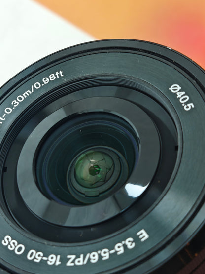 Sony E 16-50mm F3.5-5.6 PZ OSS [E mount]