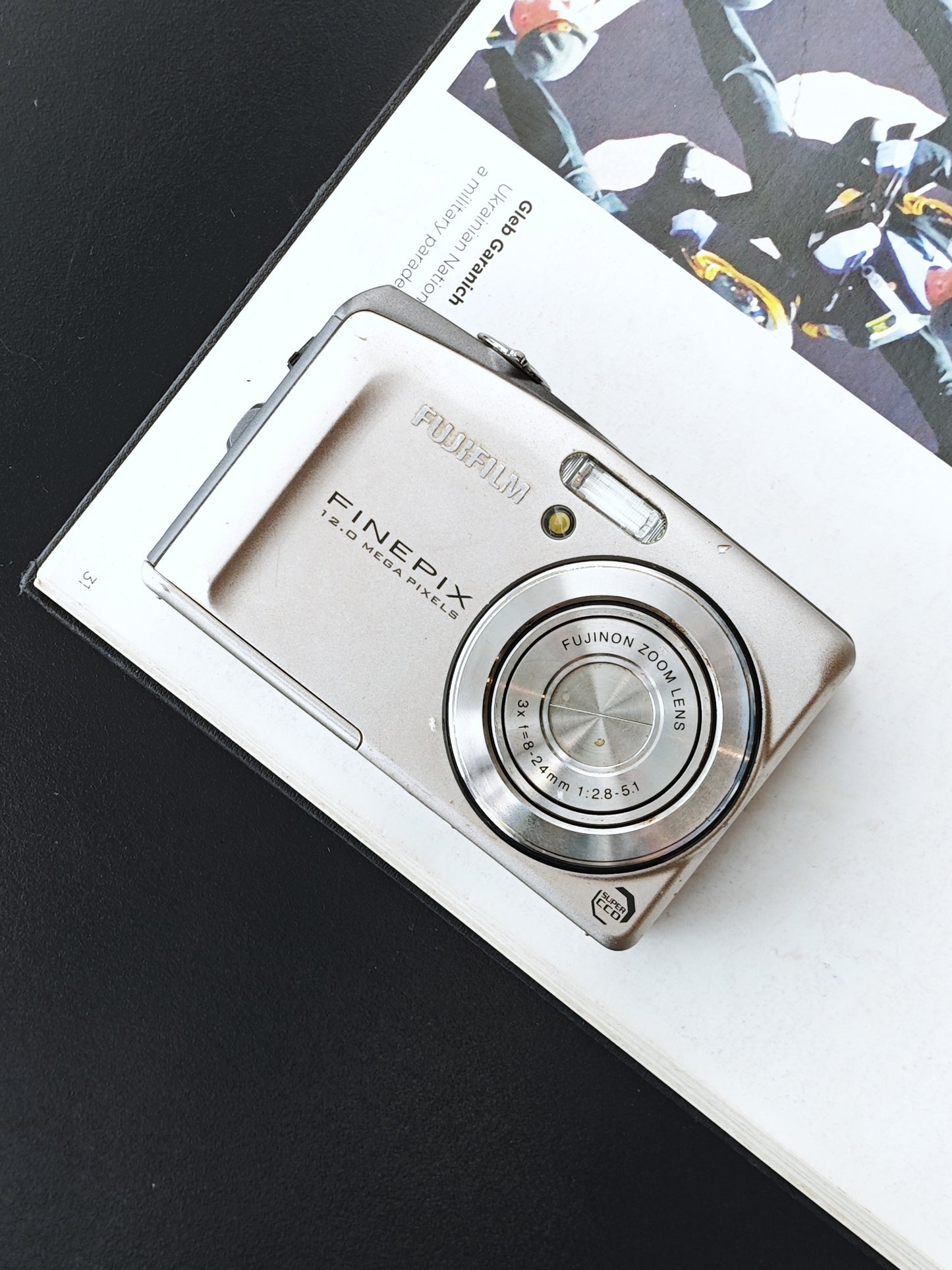 Used Fujifilm FinePix F60 fd Digital Camera [No charger]