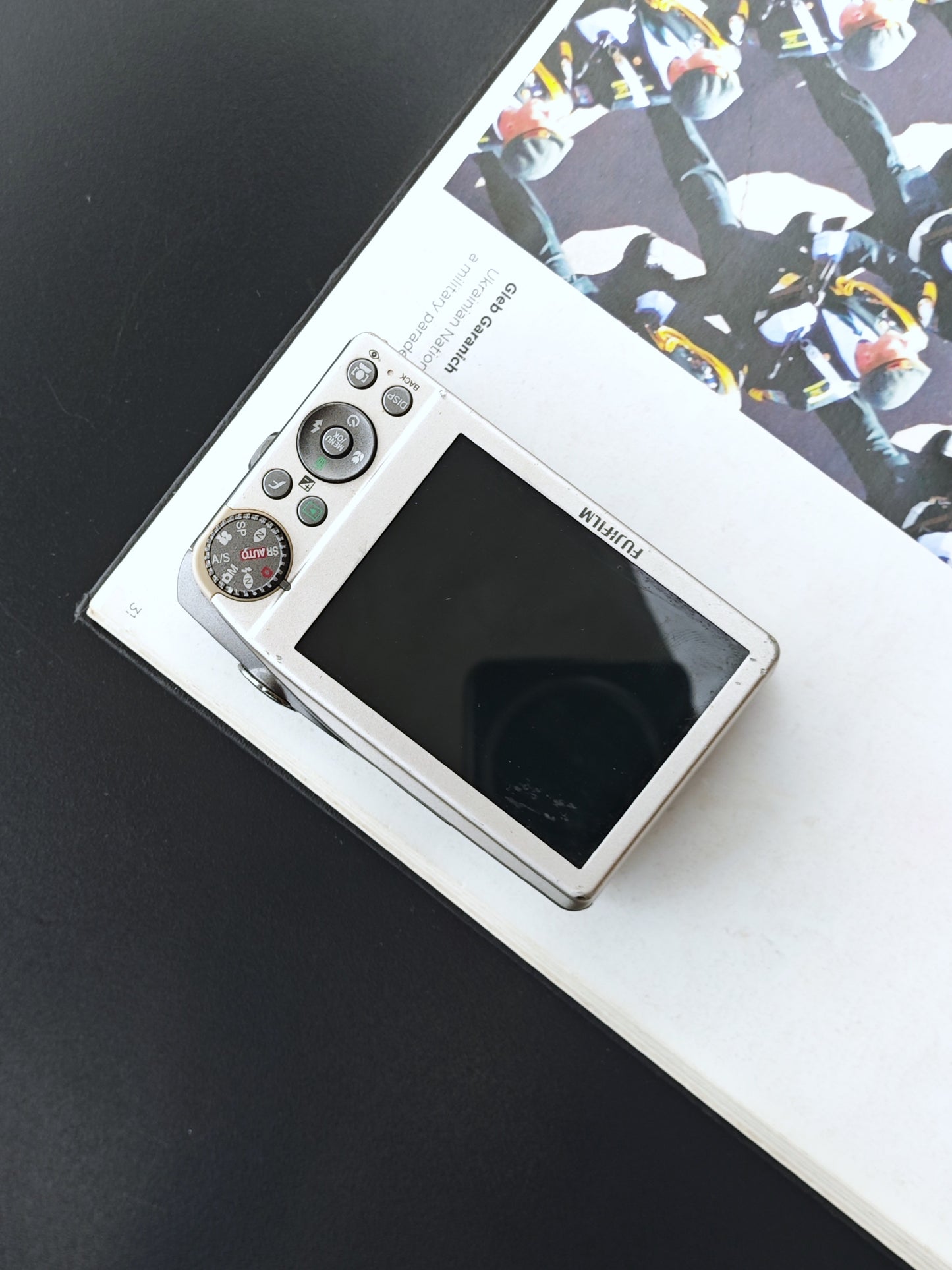 Used Fujifilm FinePix F60 fd Digital Camera [No charger]