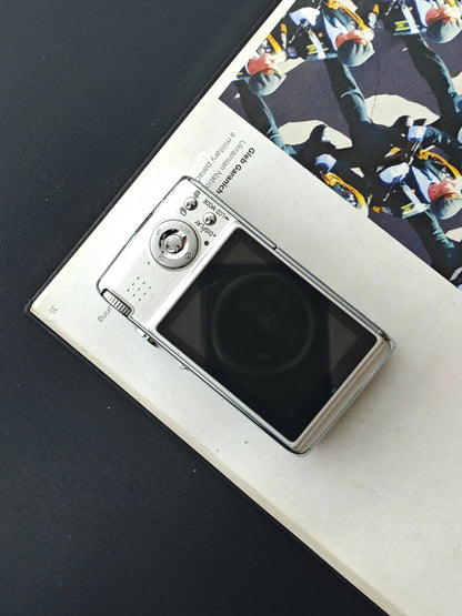 Used Panasonic Lumix DMC-FX01 Digital Camera [No charger]