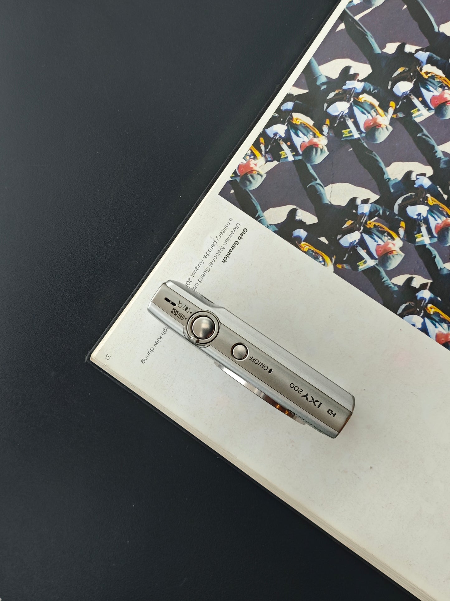 Used Canon IXY 200 silver Digital Camera [No charger]