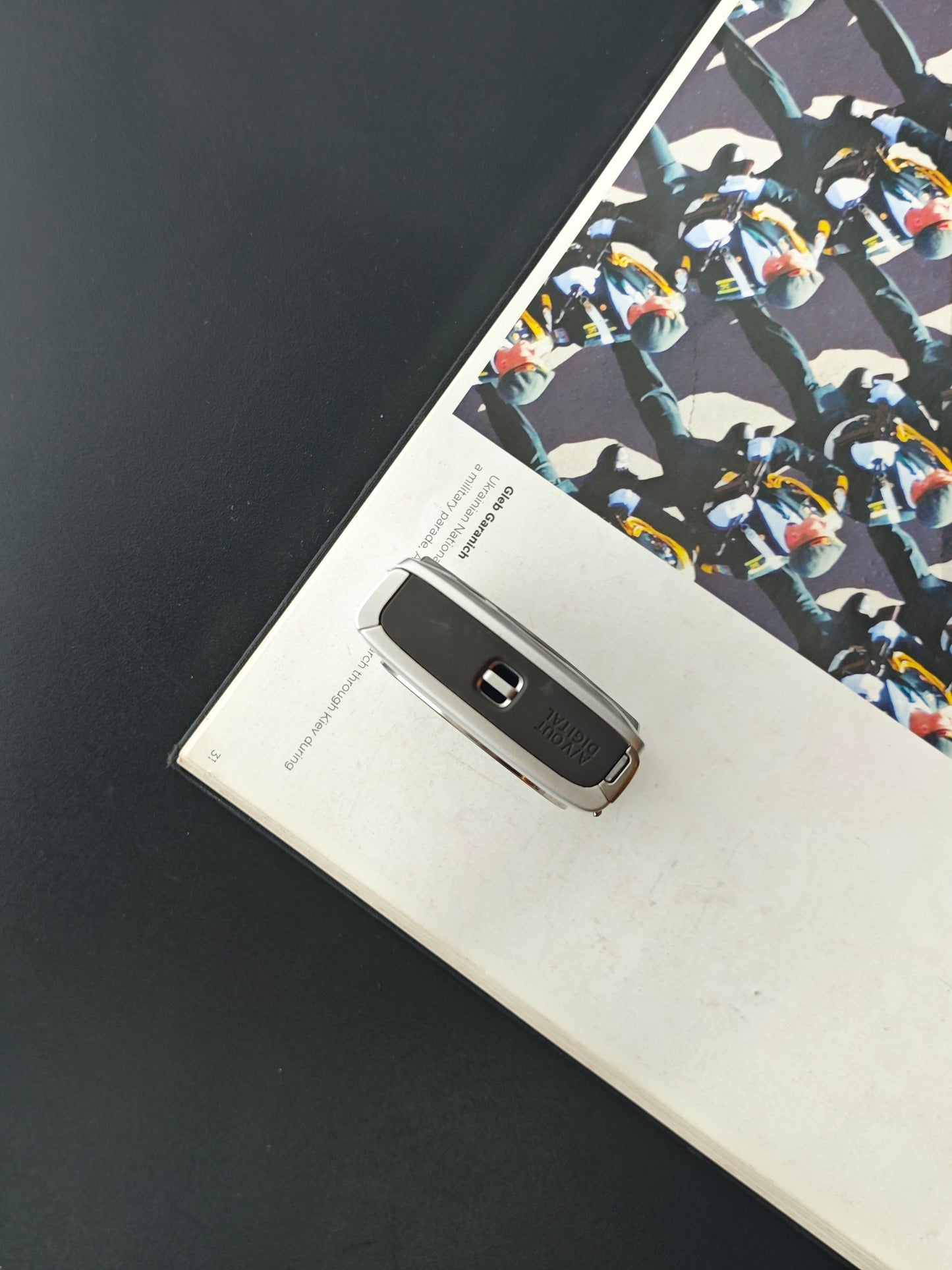 Used Canon IXY 200 silver Digital Camera [No charger]