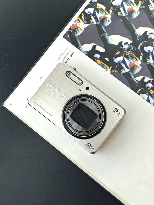 Used Fujifilm FinePix J250 Digital Camera [No charger] #9F022194