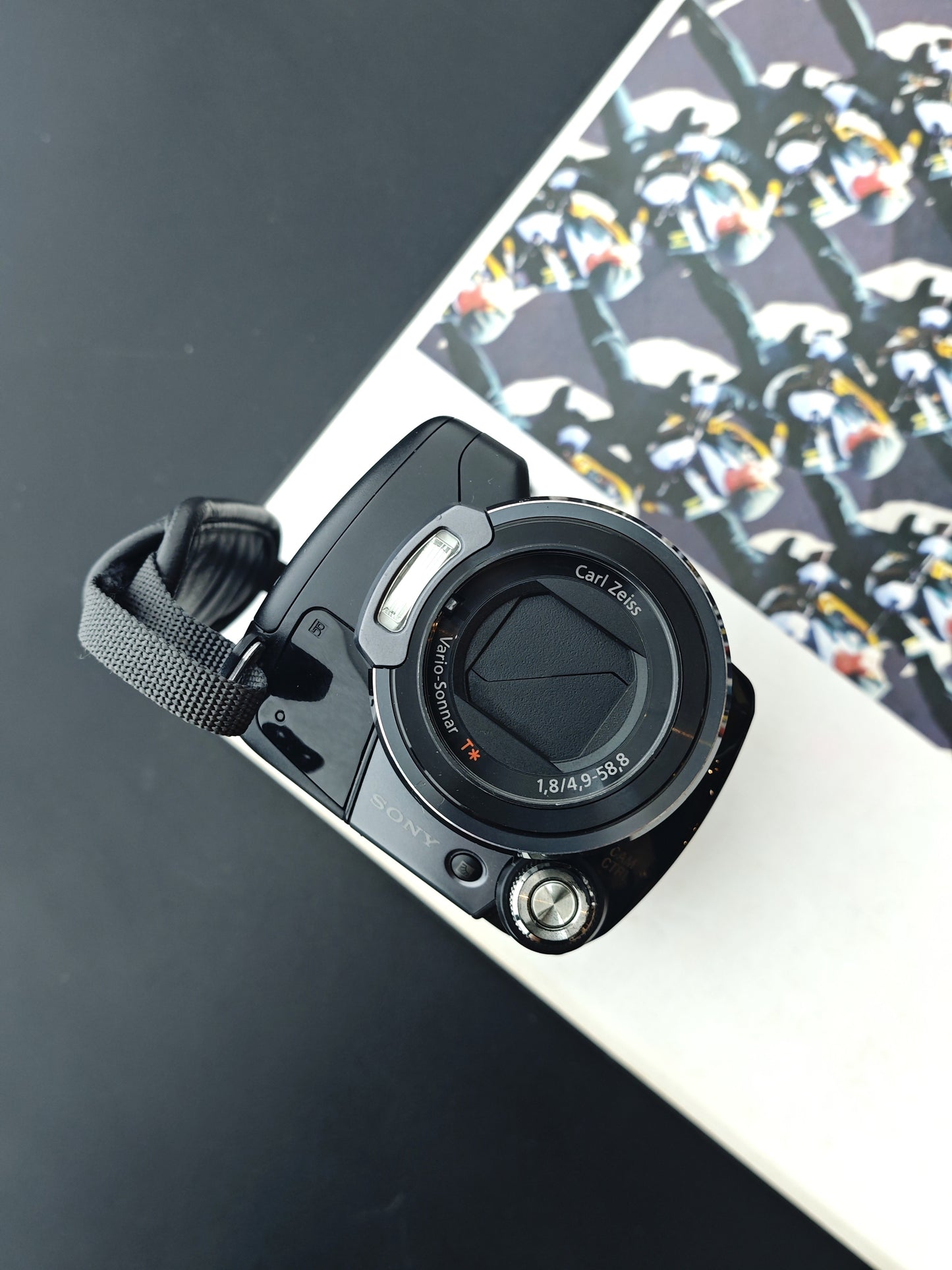 Used Sony HDR-SR12 Handycam [No charger, JPN only]