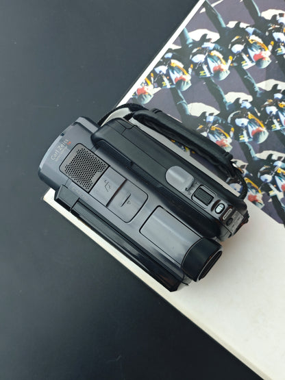 Used Sony HDR-SR12 Handycam [No charger, JPN only]