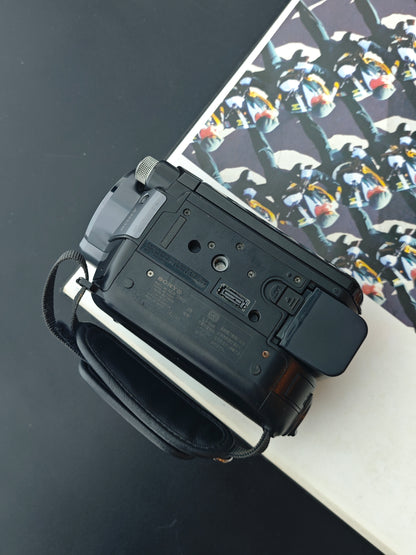 Used Sony HDR-SR12 Handycam [No charger, JPN only]