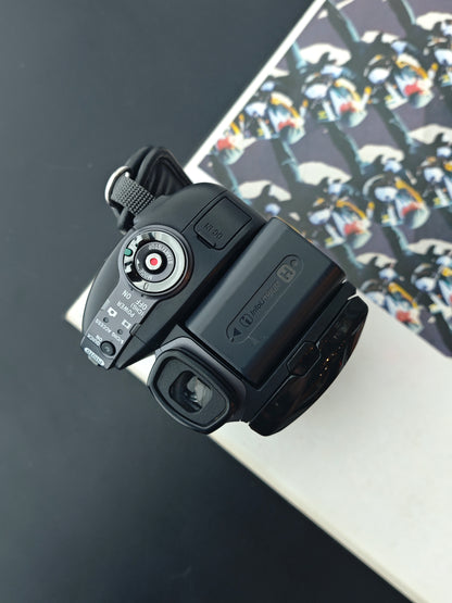 Used Sony HDR-SR12 Handycam [No charger, JPN only]