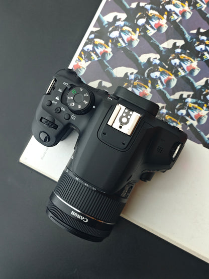 Used Canon EOS Kiss X10i with Double Zoom Kit Digital Camera