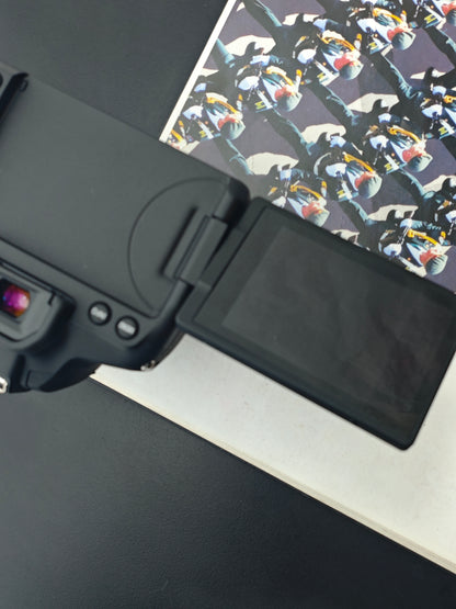 Used Canon EOS Kiss X10i with Double Zoom Kit Digital Camera