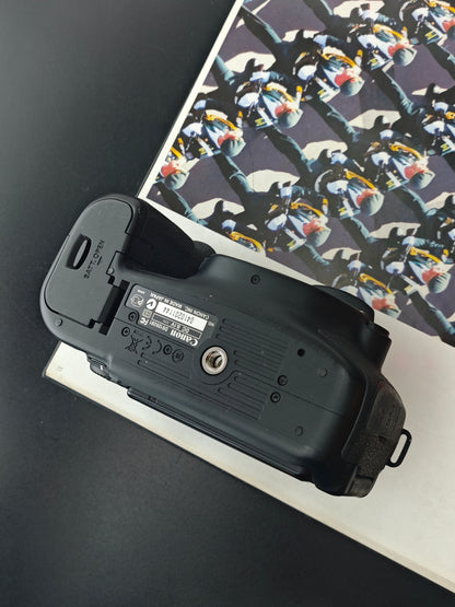 Used Canon EOS 60D body Digital Camera [No charger]