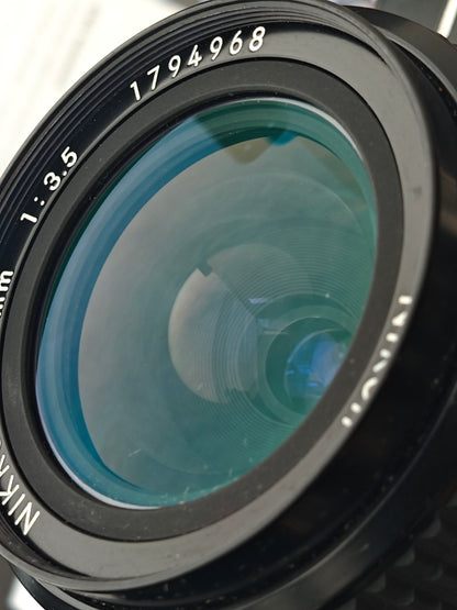 Nikon F2 photomic silver with Nikkor 28mm F3.5 Ai-S