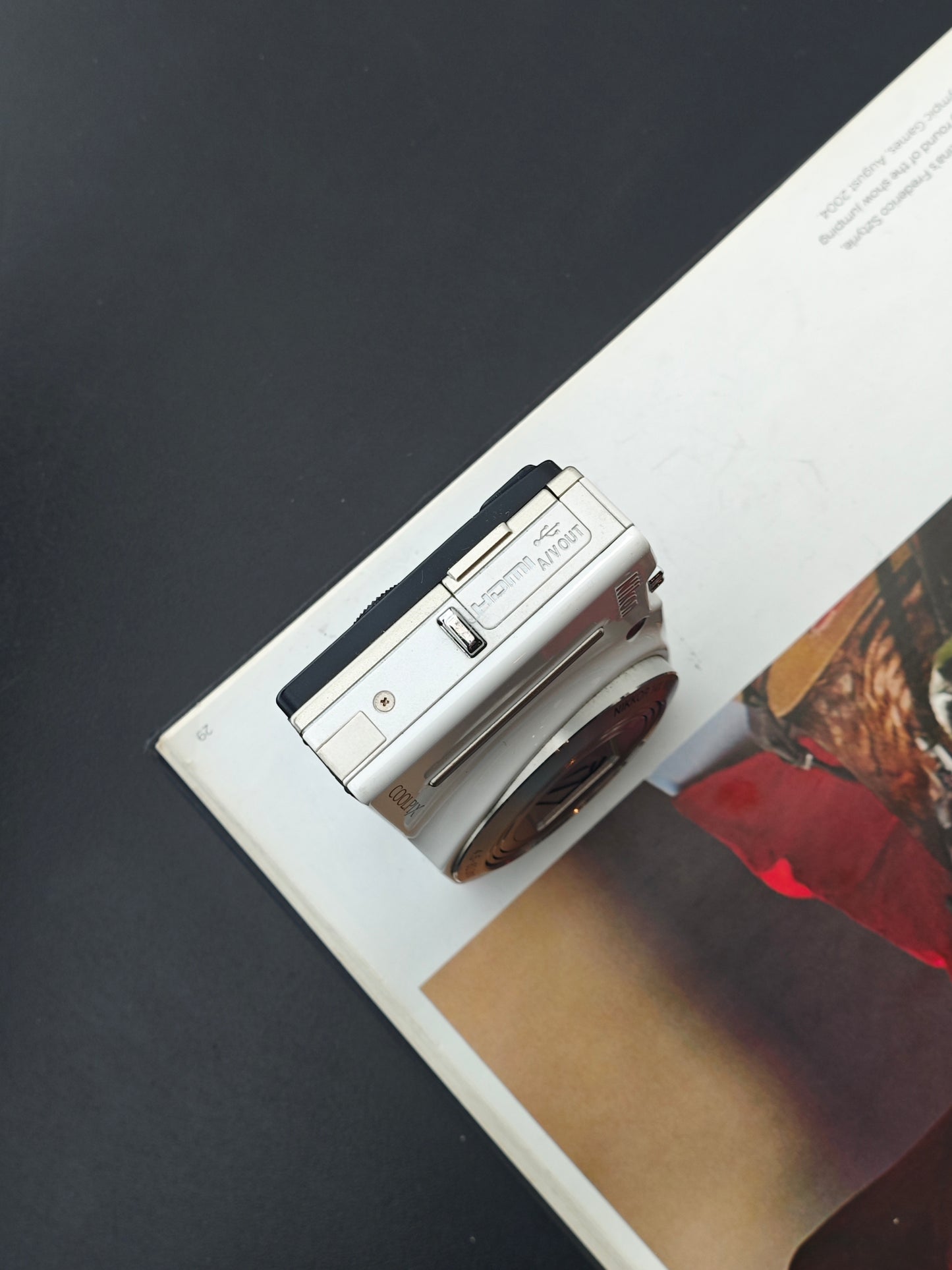 Used Nikon Coolpix S8200 white Digital Camera [No charger]