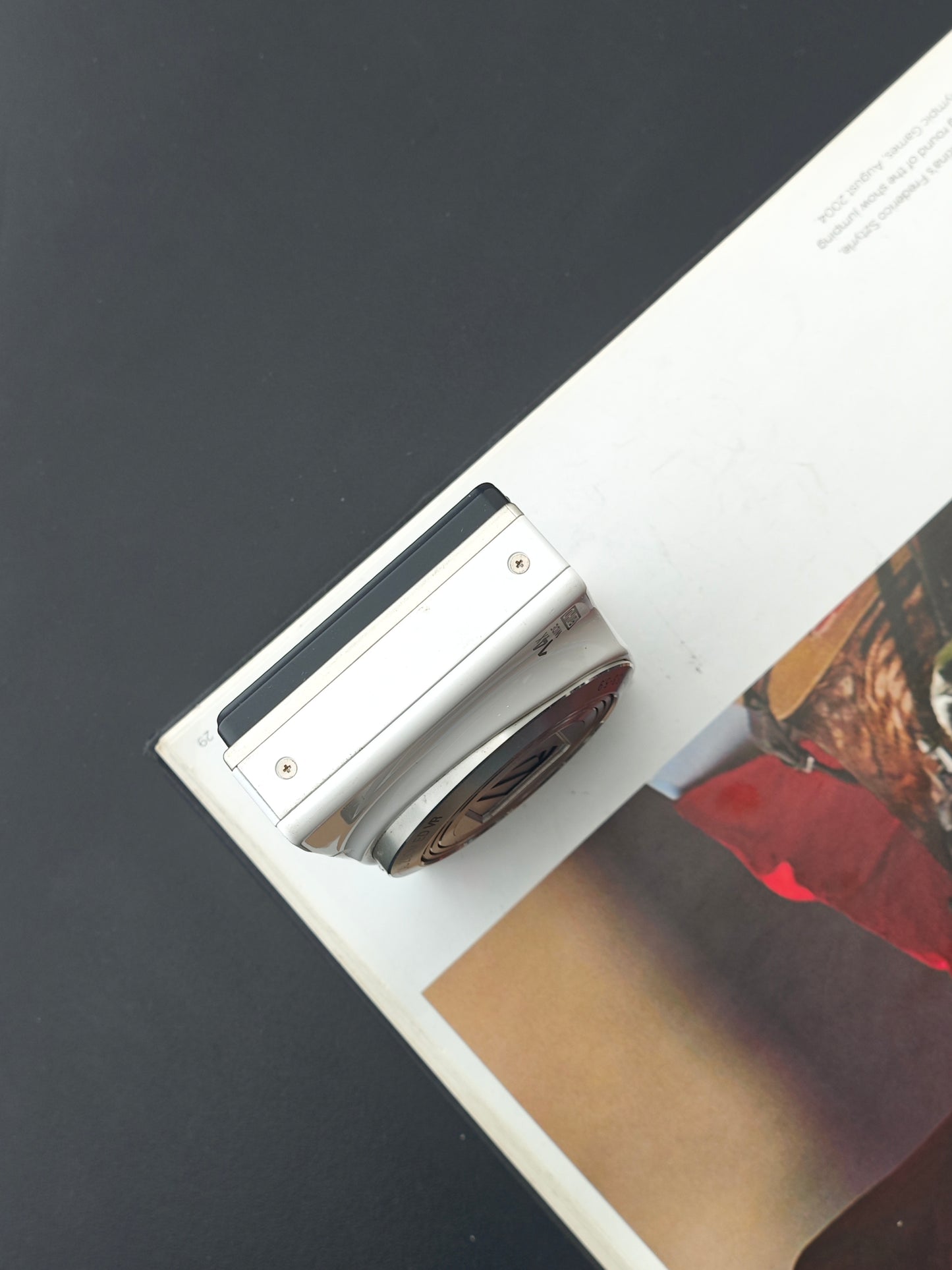 Used Nikon Coolpix S8200 white Digital Camera [No charger]