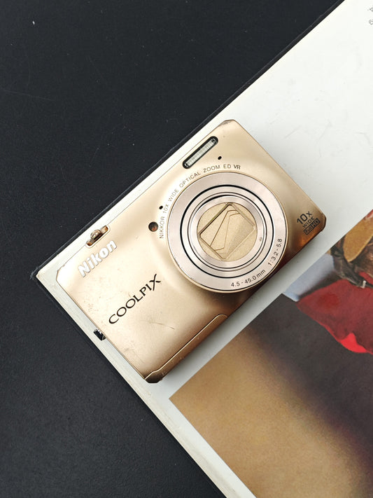 Used Nikon Coolpix S6300 Digital Camera [No charger]