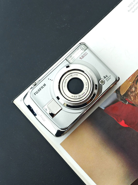 Used Fujifilm FinePix A900 Digital Camera [with box]