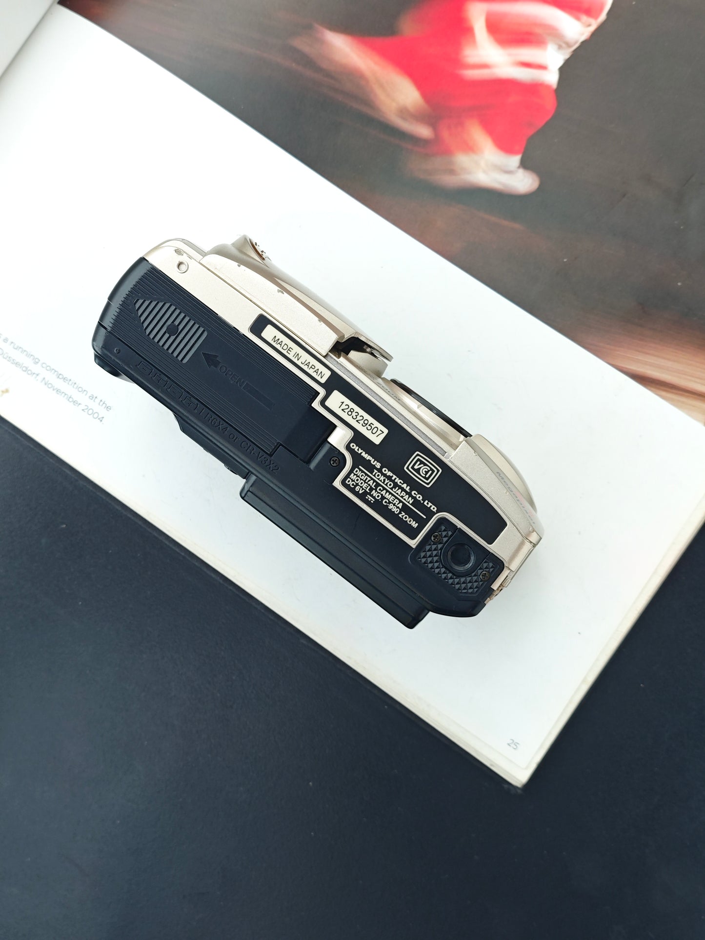 Used Olympus Camedia C-990 Zoom Digital Camera