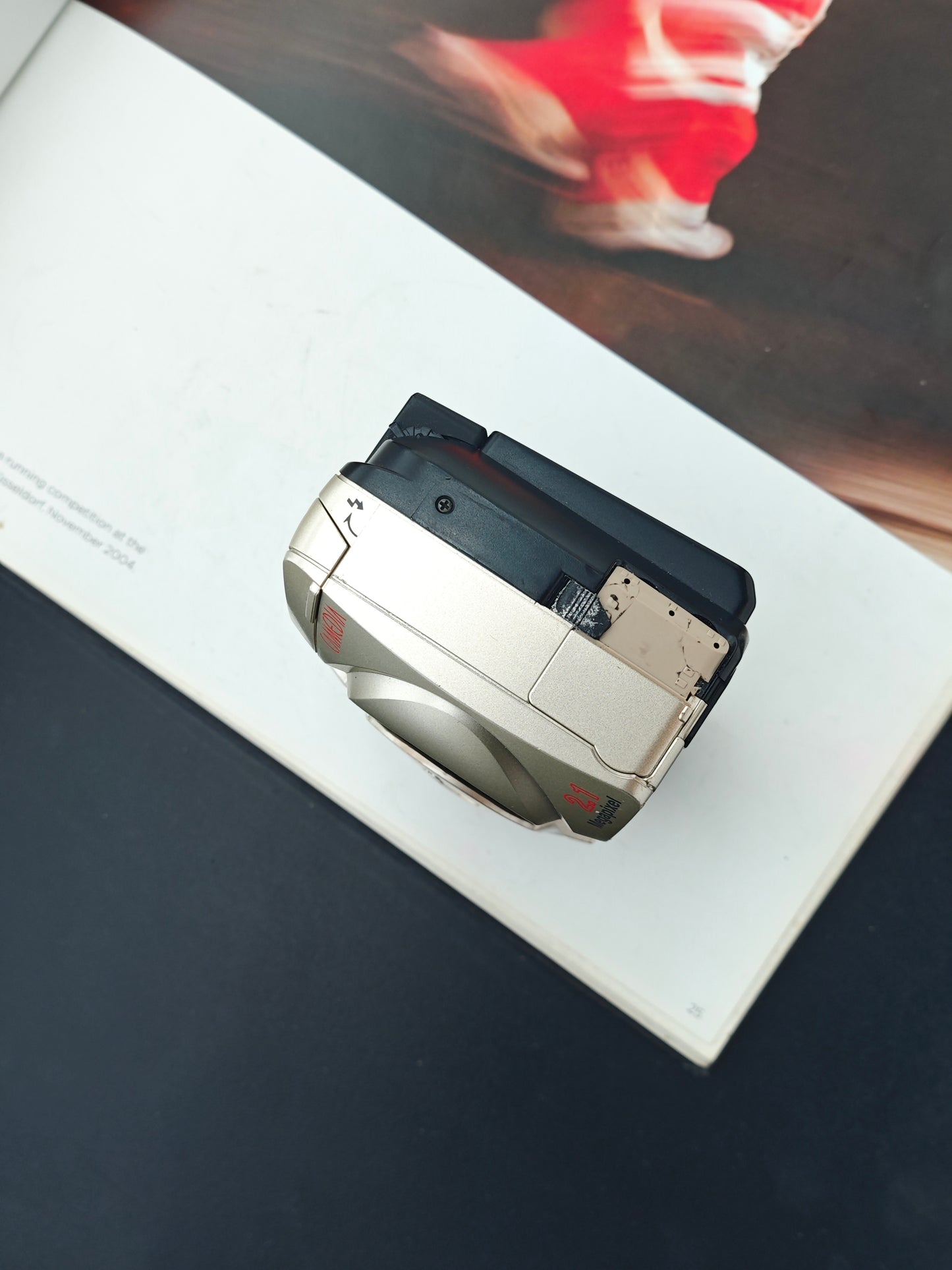 Used Olympus Camedia C-990 Zoom Digital Camera