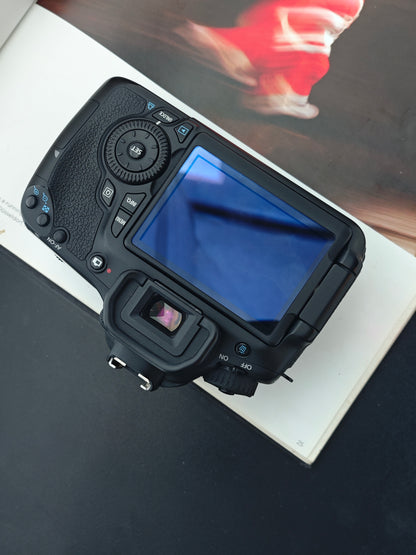 Used Canon EOS 60D body Digital Camera