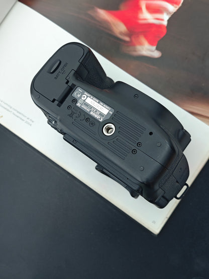 Used Canon EOS 60D body Digital Camera