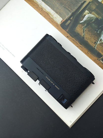 *READ* Leitz Minolta CL body