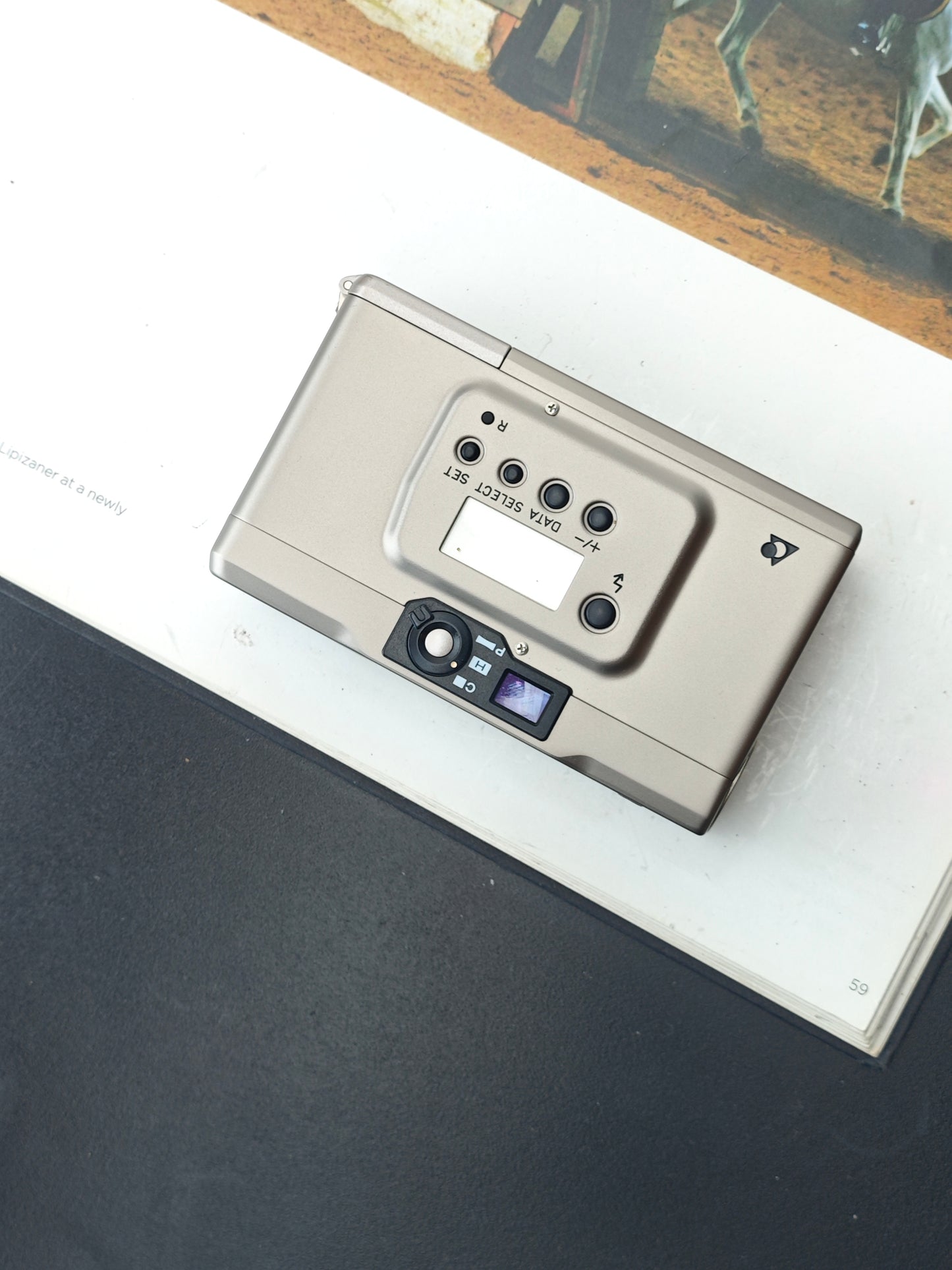 Contax Tix [APS film camera]