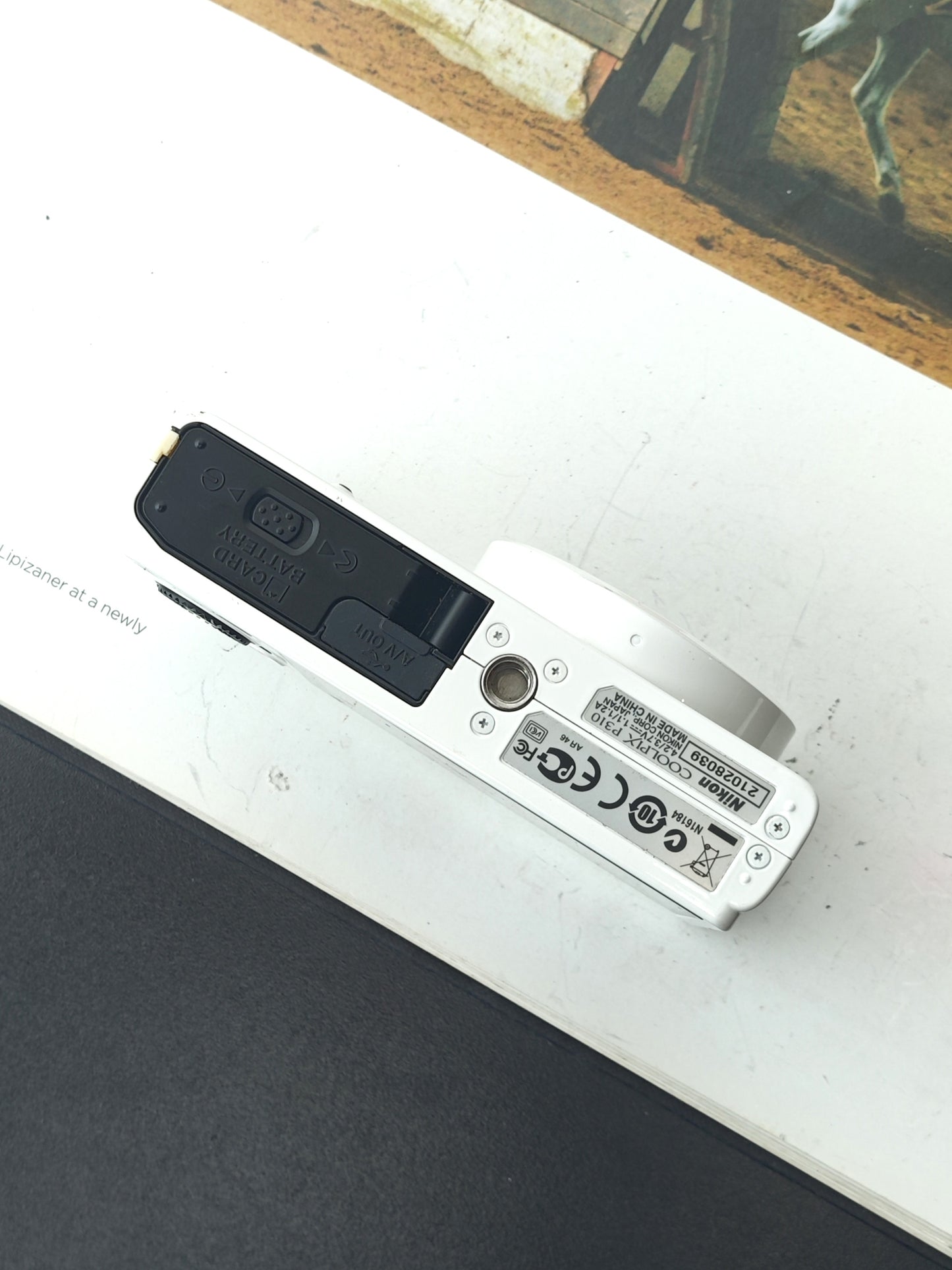 Used Nikon Coolpix P310 white Digital Camera [No charger]