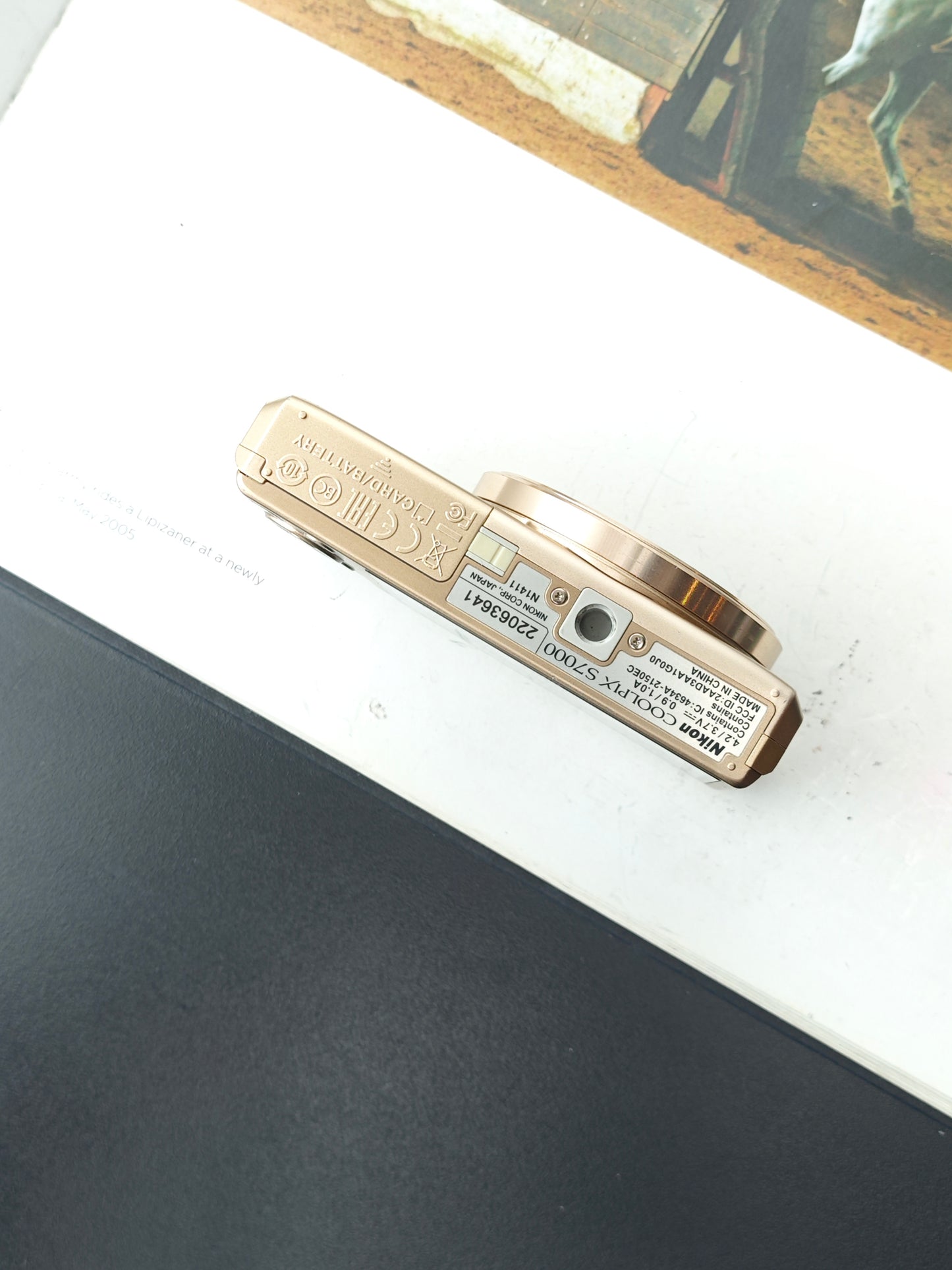 Used Nikon Coolpix S7000 gold Digital Camera [No charger]