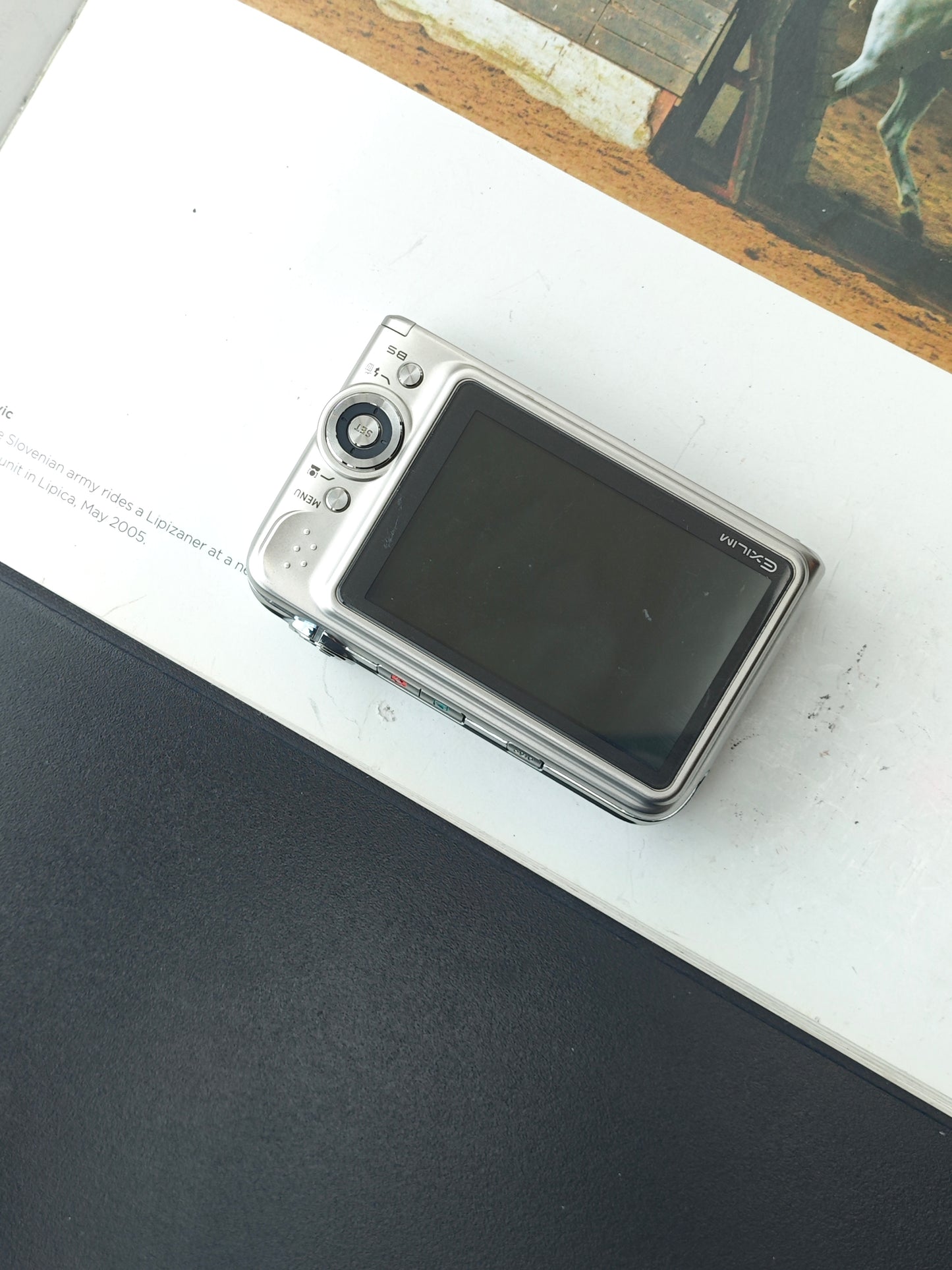 Used Casio EXILIM EX-Z1200 Digital Camera [No charger]