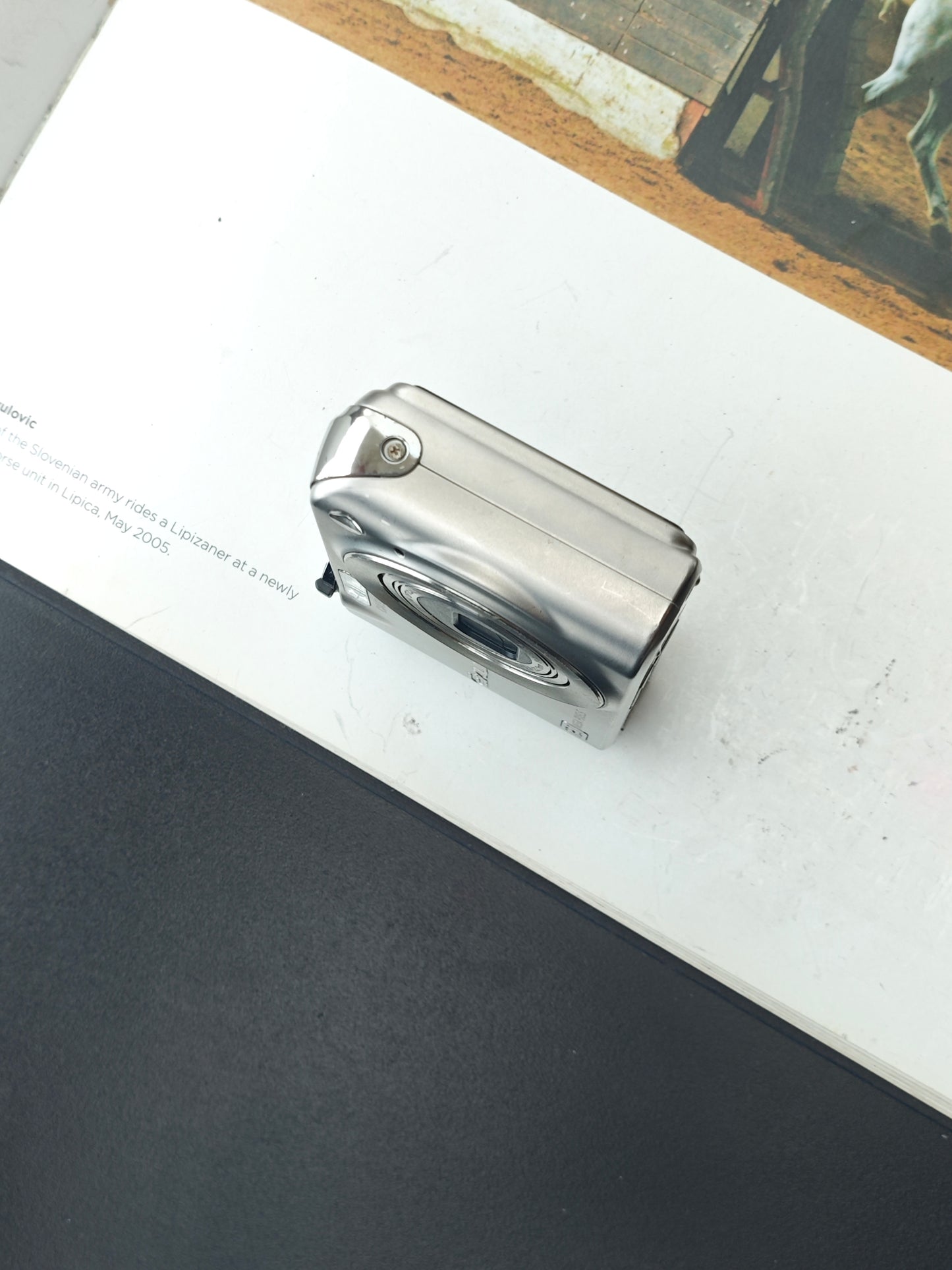 Used Casio EXILIM EX-Z1200 Digital Camera [No charger]