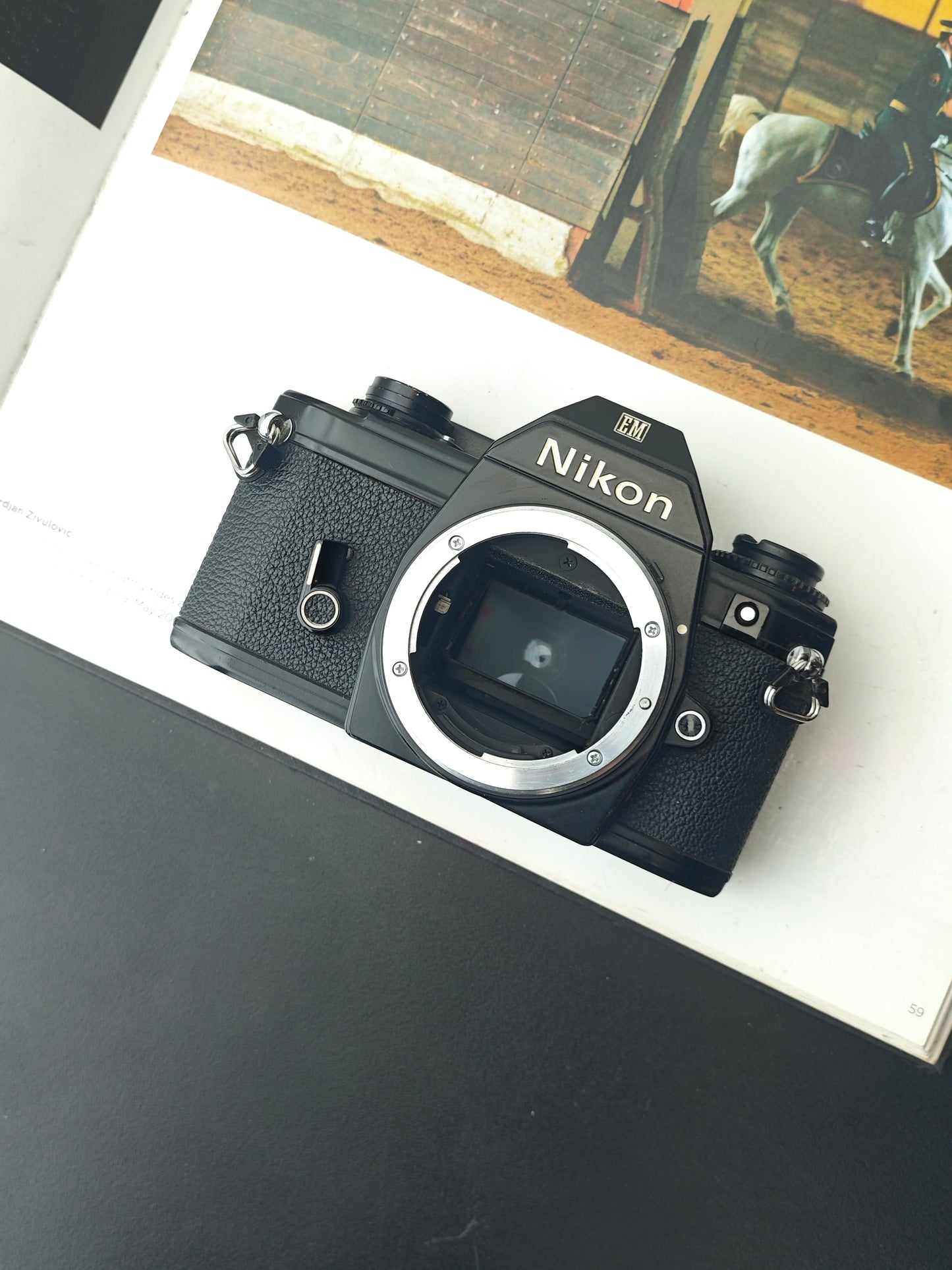 Nikon EM body #7170294