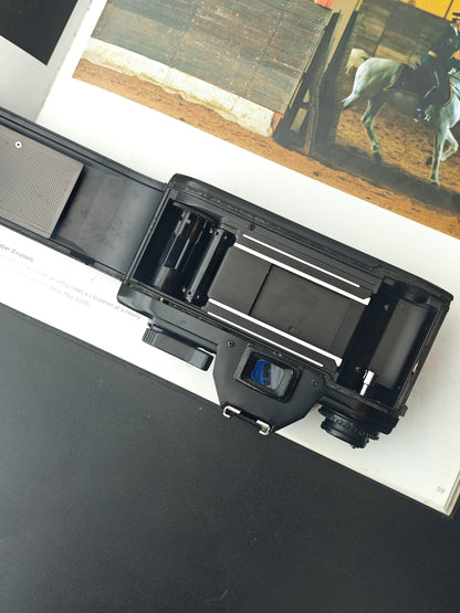 Nikon EM body #7170294