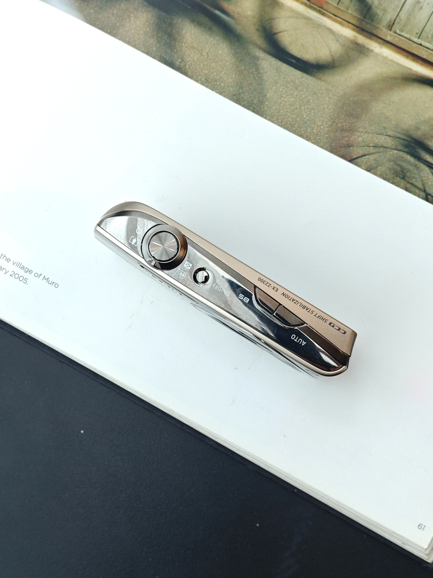 Used Casio EXILIM EX-Z2300 Digital Camera [No charger]