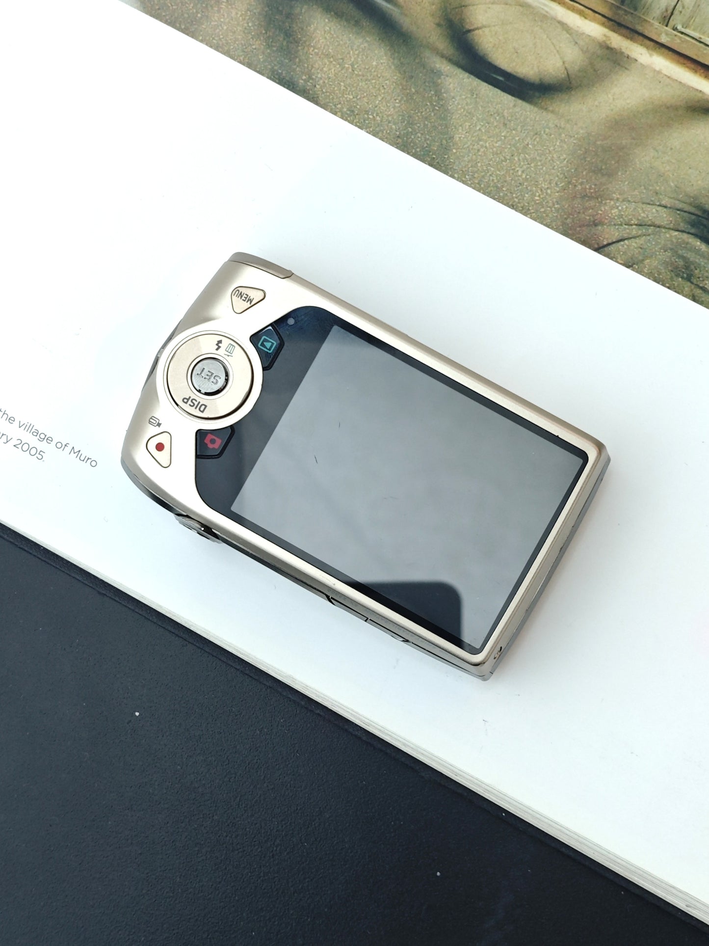 Used Casio EXILIM EX-Z2300 Digital Camera [No charger]