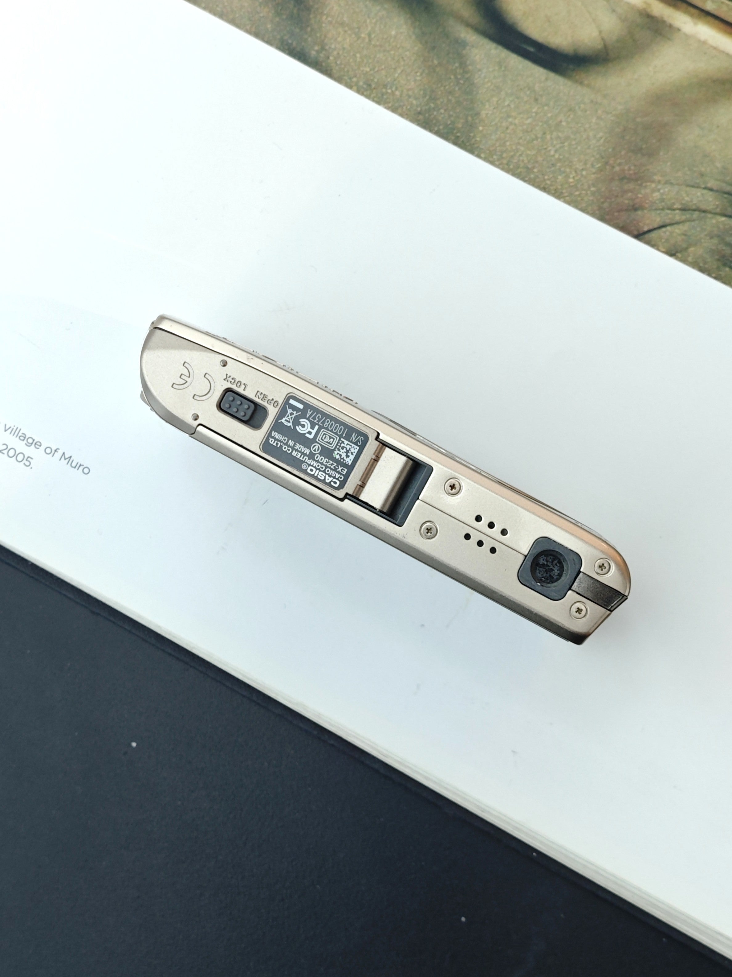 CASIO EXILIM EX-Z2300 シルバー Casio EX-Z2300 Review - Imaging Resource