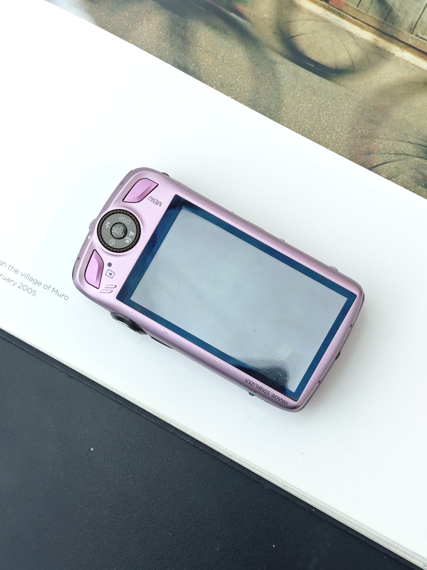 Used Canon IXY 930 IS pink Digital Camera [No charger]
