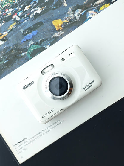Used Nikon Coolpix S30 white Digital Camera