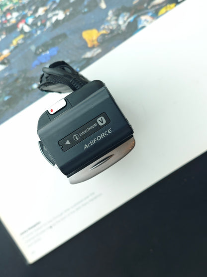 Used Sony HDR-CX180 Handycam [No charger, JPN only]