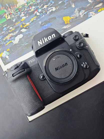 Nikon F100 body #2251876