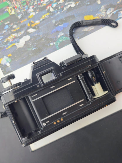 *READ* Minolta X-700 with MD Zoom 35-105mm F3.5-4.5