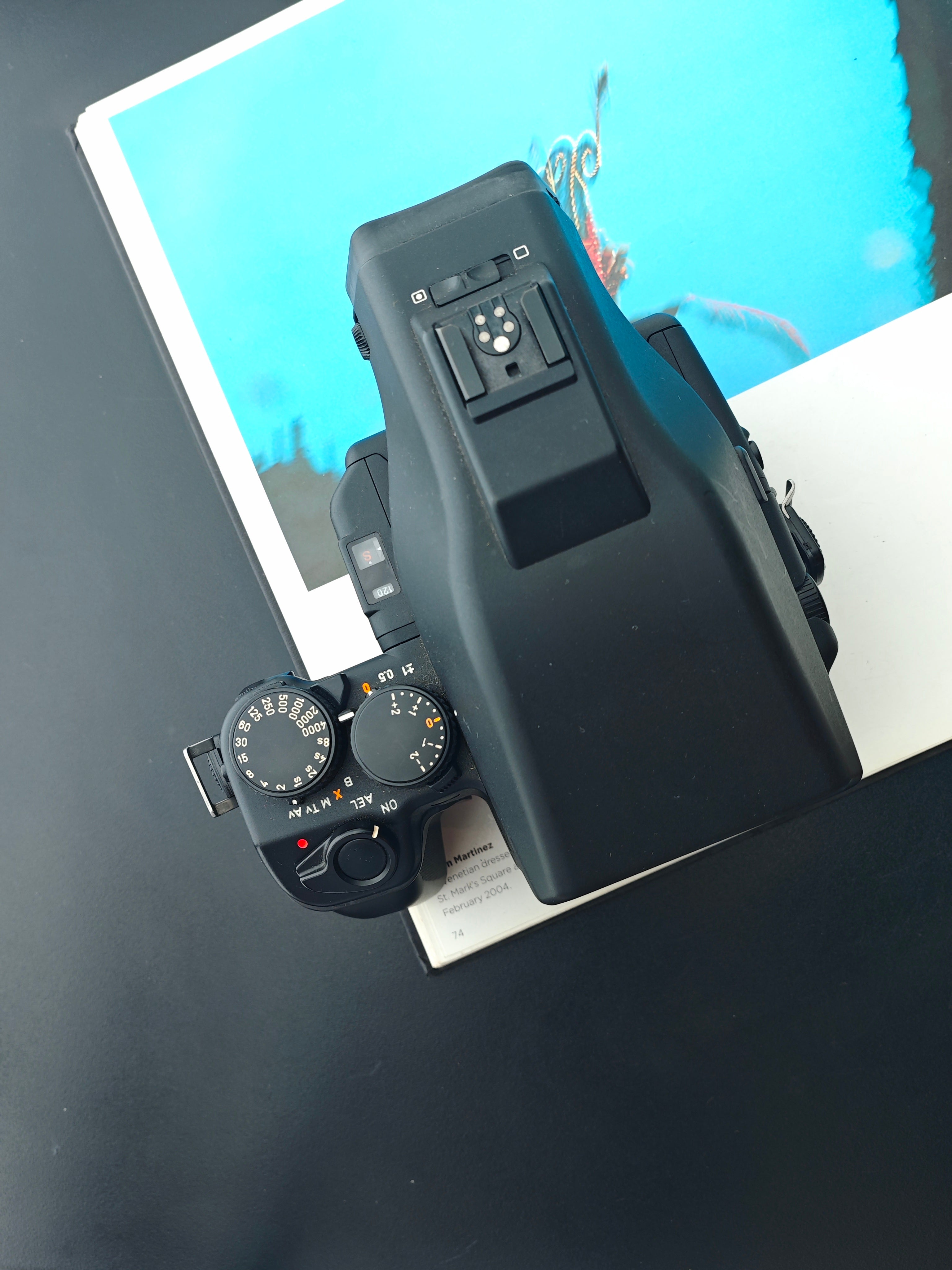 Contax 645 body – UNIT CAMERA SHOP | BKK