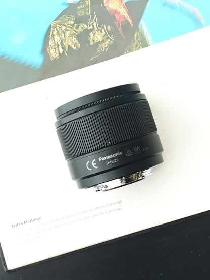 Panasonic Lumix G 25mm F1.7 [M4/3 mount]